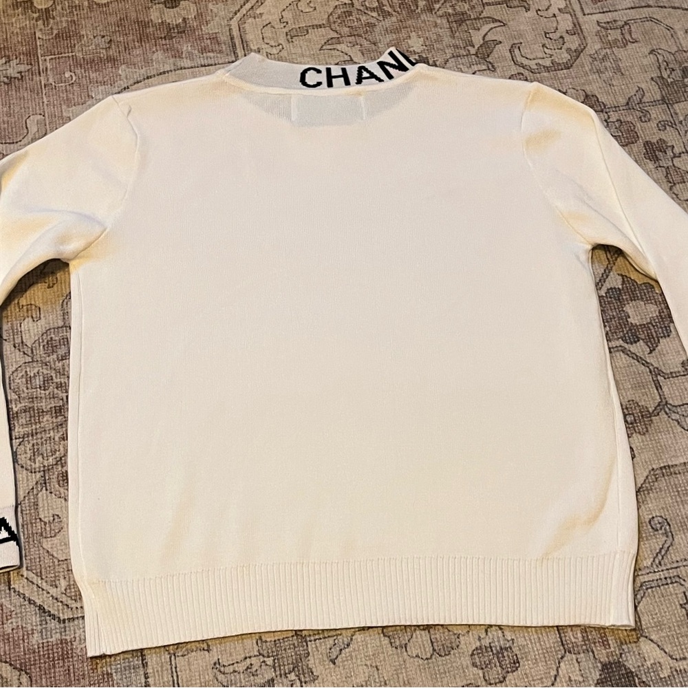 Chanel Brand New With Tags White Sweater - Picture 6 of 6